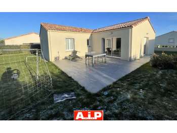 Vente maison 4 pièces Saint-Pierre-du-Chemin 85