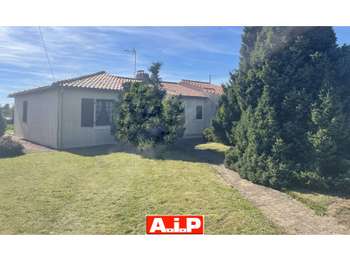 Vente maison 6 pièces Saint-Pierre-du-Chemin 85