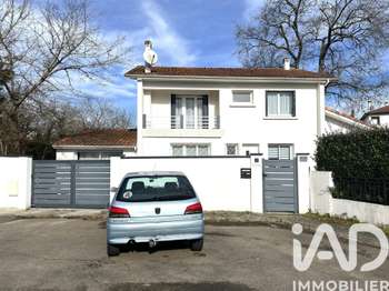 Vente maison 8 pièces Saint-Pierre-du-Mont 40