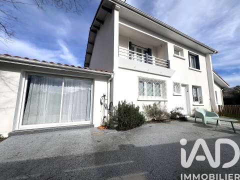 Vente maison 8 pièces Saint-Pierre-du-Mont 40