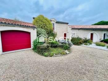 Vente Maison 6 chambresSaint-Pierre-le-Vieux