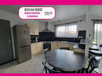 Vente maison 7 pièces Saint-Pierre-Montlimart 49