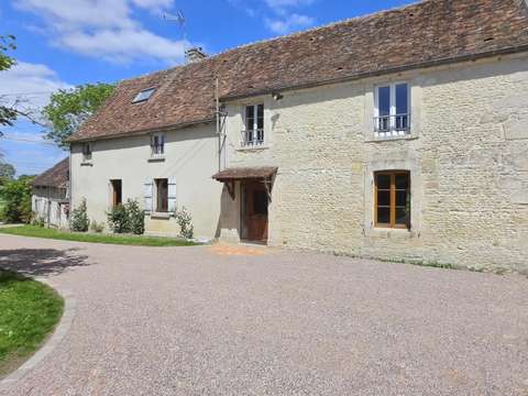 Vente maison 8 pièces Saint-Pierre-sur-Dives 14