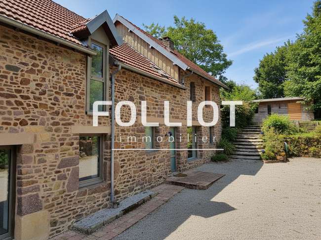Maison 6 pièces 160 m² · à Saint-Planchers · 160 m² · 392 000 €