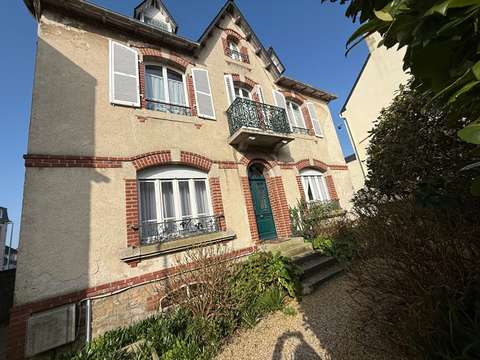 Vente maison 9 pièces Saint-Pol-de-Léon 29