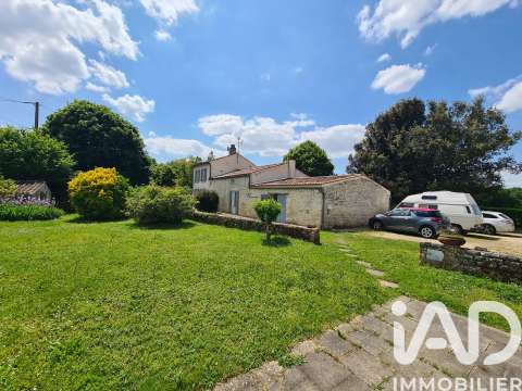 Vente maison 4 pièces Saint-Porchaire 17