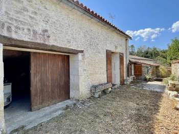 Vente maison 4 pièces Saint-Porchaire 17