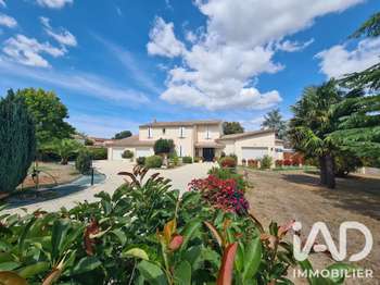 Vente Maison 6 chambresSaint-Porchaire