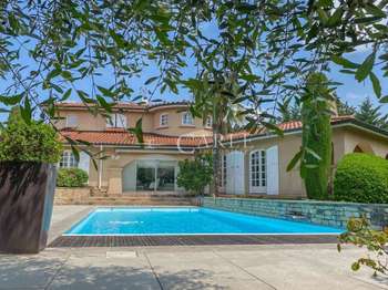 Vente maison 9 pièces Saint-Priest 69