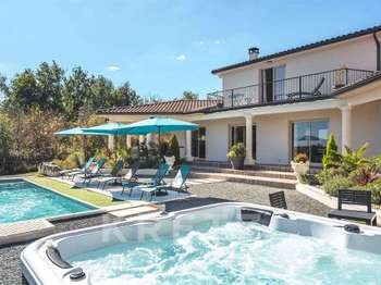 Vente maison 9 pièces Saint Privat en Périgord 24