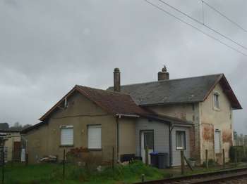 Vente maison 7 pièces Saint-Quentin-des-Prés 60