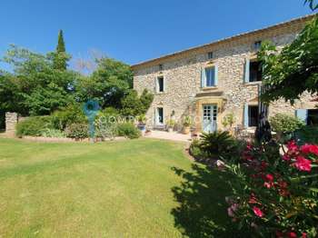 Vente maison 8 pièces Saint-Quentin-la-Poterie 30