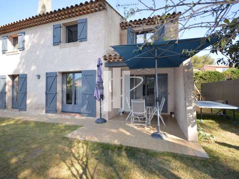 Vente maison 5 pièces Saint-Raphaël 83