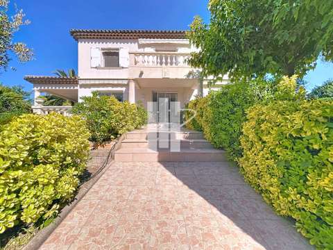 Vente maison 7 pièces Saint-Raphaël 83