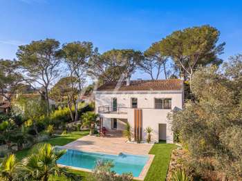 Vente maison 7 pièces Saint-Raphaël 83