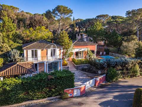 Vente maison 6 pièces Saint-Raphaël 83