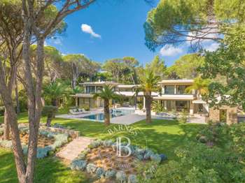 Vente maison 10 pièces Saint-Raphaël 83