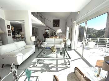 Vente maison 6 pièces Saint-Raphaël 83
