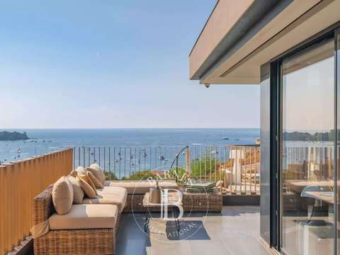 Vente maison 8 pièces Saint-Raphaël 83