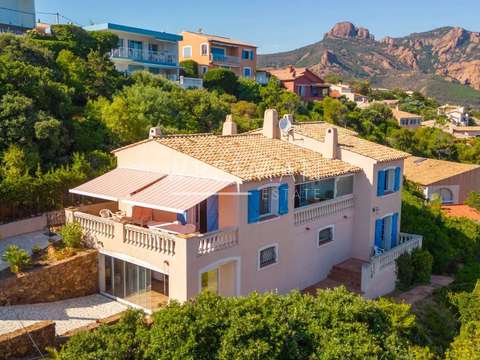 Vente maison 6 pièces Saint-Raphaël 83