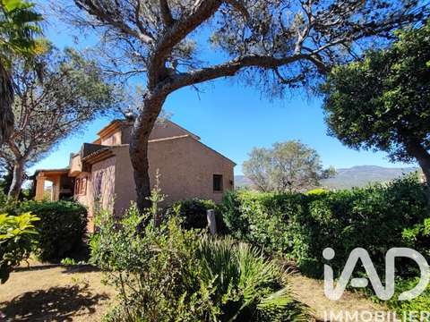 Vente maison 5 pièces Saint-Raphaël 83