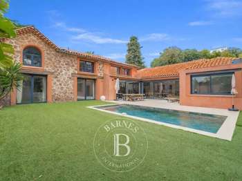 Vente maison 7 pièces Saint-Raphaël 83