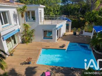 Vente maison 7 pièces Saint-Raphaël 83
