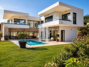 Vente maison 8 pièces Saint-Raphaël 83