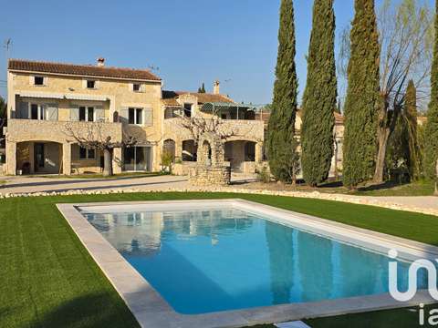 Vente maison 16 pièces Saint-Rémy-de-Provence 13