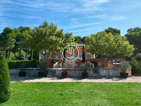 Vente maison 11 pièces Saint-Rémy-de-Provence 13