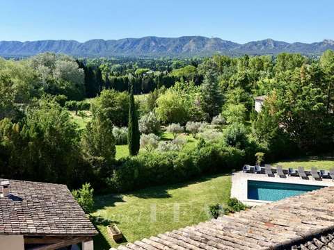 Vente maison 8 pièces Saint-Rémy-de-Provence 13
