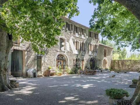 Vente maison 14 pièces Saint-Rémy-de-Provence 13