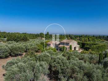 Vente maison 7 pièces Saint-Rémy-de-Provence 13