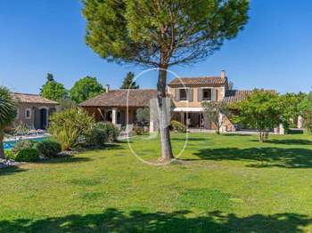 Vente maison 8 pièces Saint-Rémy-de-Provence 13