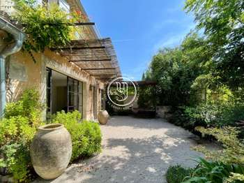 Maison 6 pièces 173 m² · à Saint-Rémy-de-Provence · 173 m² · 2 490 000 €