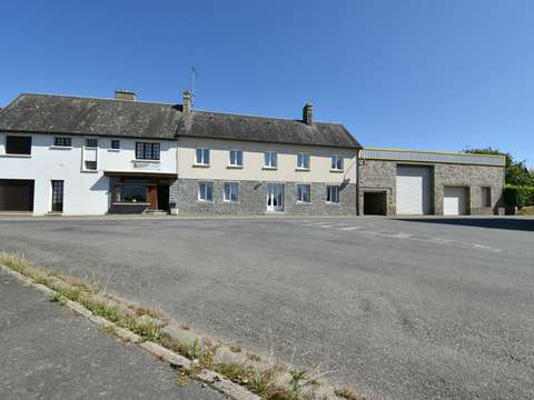 Vente maison 12 pièces Saint-Roch-sur-Égrenne 61