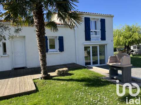 Vente maison 5 pièces Saint-Romain-de-Benet 17