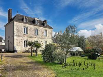 Vente maison 8 pièces Saint-Saturnin-du-Limet 53