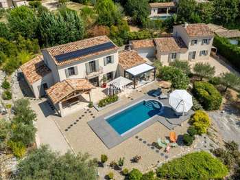 Vente maison 9 pièces Saint-Saturnin-lès-Apt 84