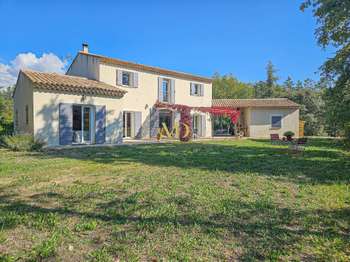 Vente maison 7 pièces Saint-Saturnin-lès-Apt 84