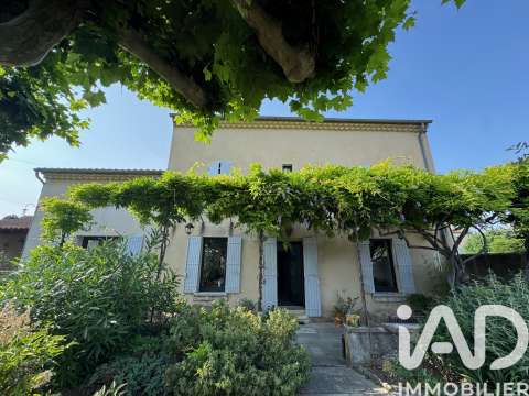Vente maison 8 pièces Saint-Saturnin-lès-Avignon 84