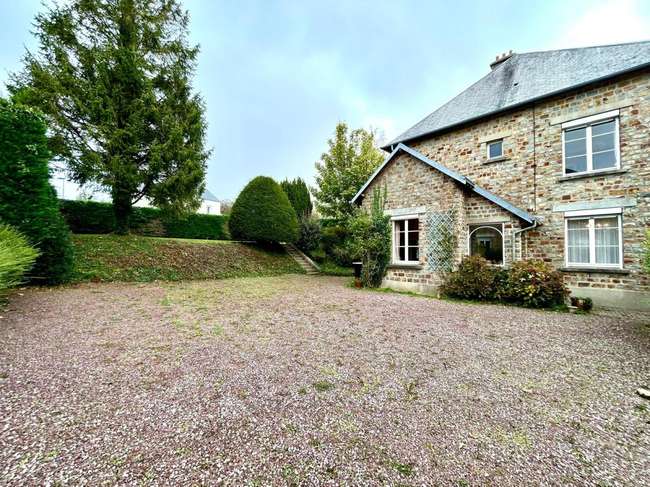 Maison 6 pièces 140 m² · à Saint-Sauveur-le-Vicomte · 140 m² · 189 600 €