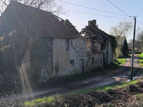 Vente maison 2 pièces Saint-Sauveur-Lendelin 50
