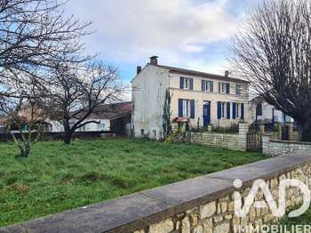 Vente maison 6 pièces Saint-Savinien 17