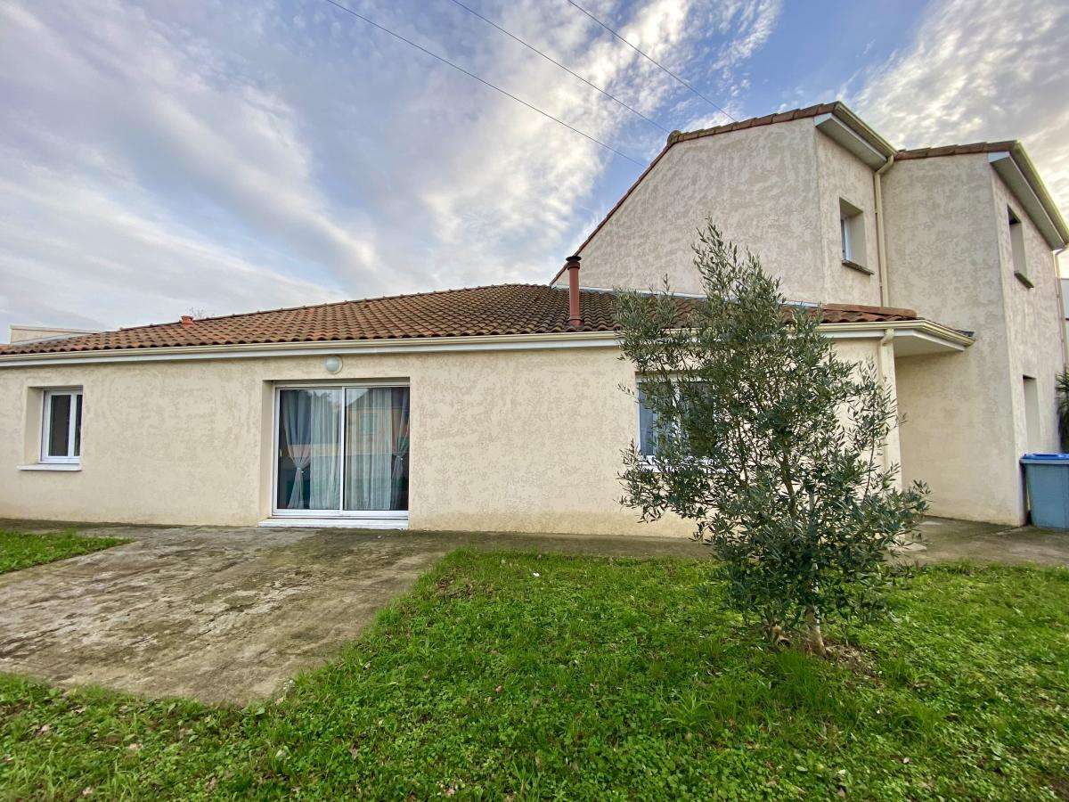 Vente Maison à Saint-Sébastien-sur-Loire (44230) : à vendre / 186m²