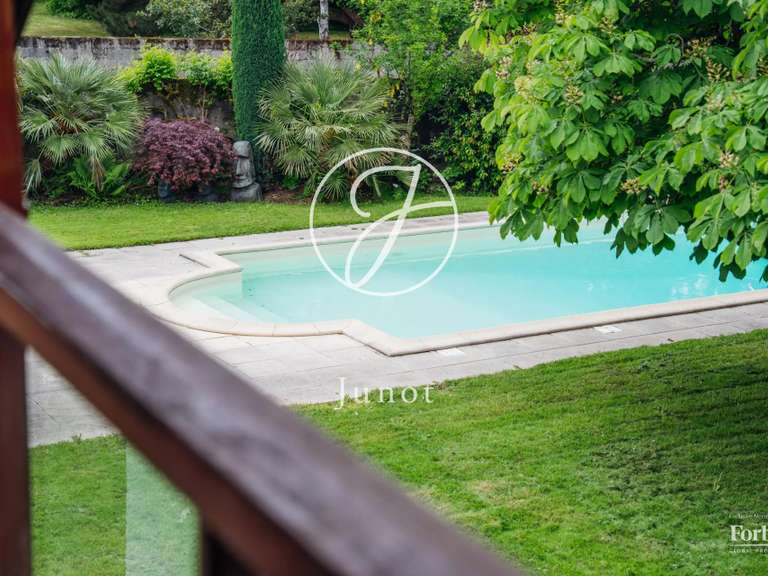 Vente maison 10 pièces