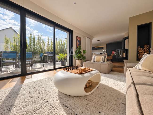 Maison 10 pièces 237 m² · à Saint-Sébastien-sur-Loire · 237 m² · 686 400 €