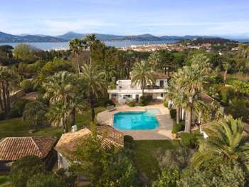 Maison 8 pièces 331 m² · à Saint-Tropez · 331 m² · 8 950 000 €