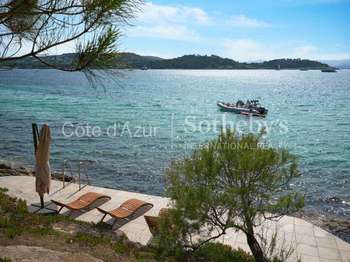 Maison 9 pièces 560 m² · à Saint-Tropez · 560 m² · 27 000 000 €