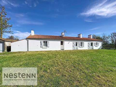 Vente maison 8 pièces Saint-Urbain 85